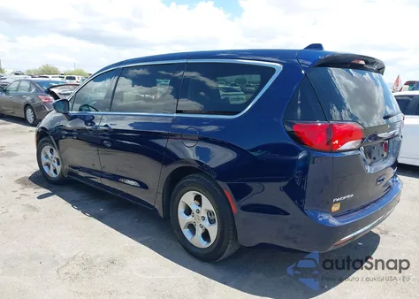 2018 Chrysler Pacifica Hybrid Touring Plus z USA, uszkodzony, nr VIN 2C4RC1H76JR229988